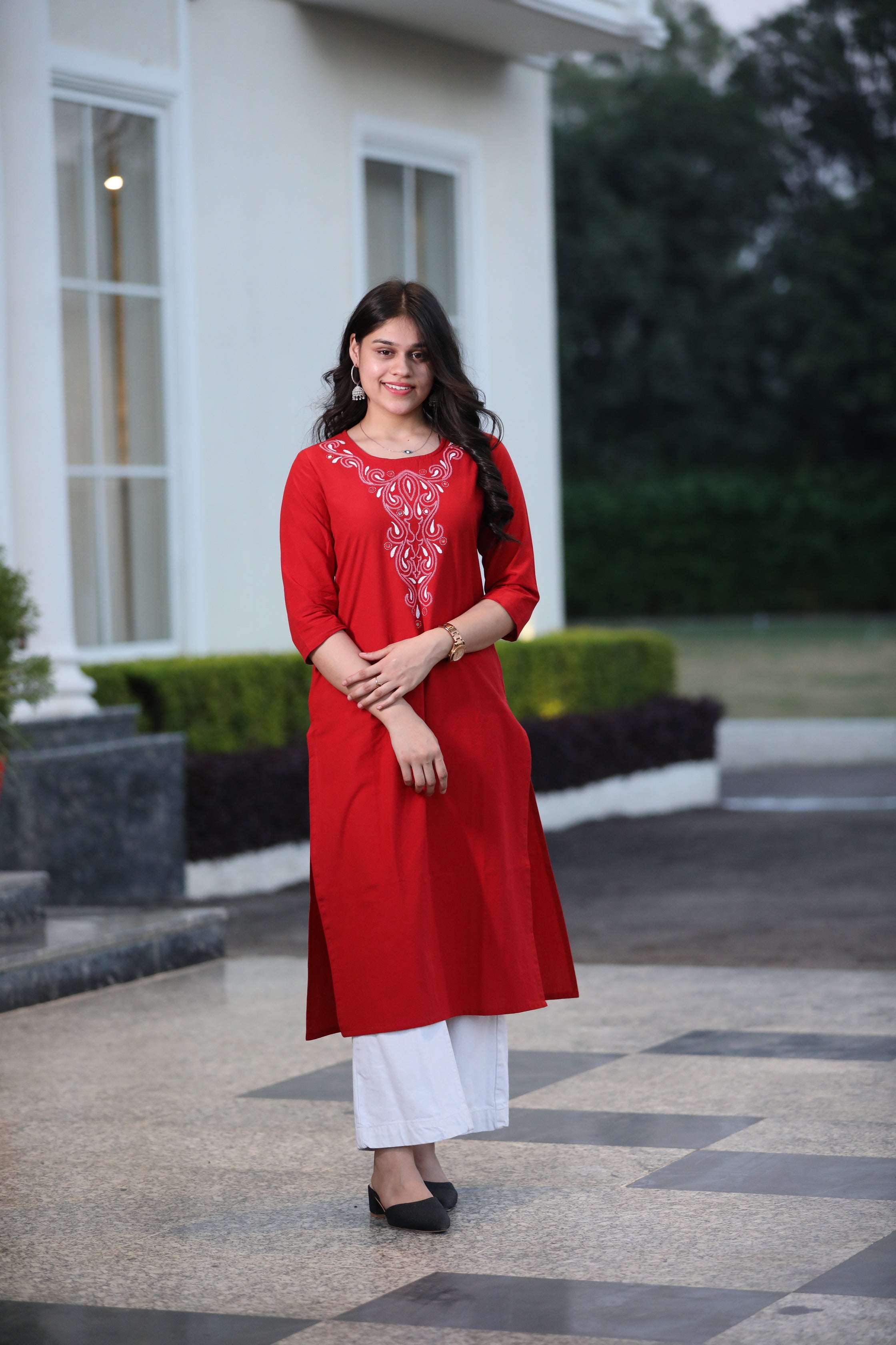 Handcrafted Kurti's for an Ethnic and Chic Look – Anemone Vinkel